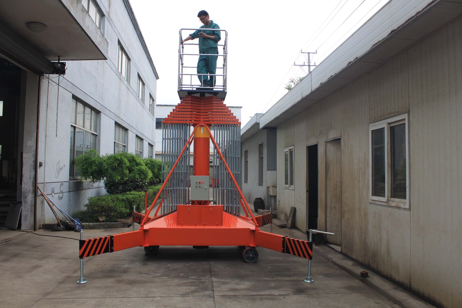 套缸式升降機 套缸式升降機