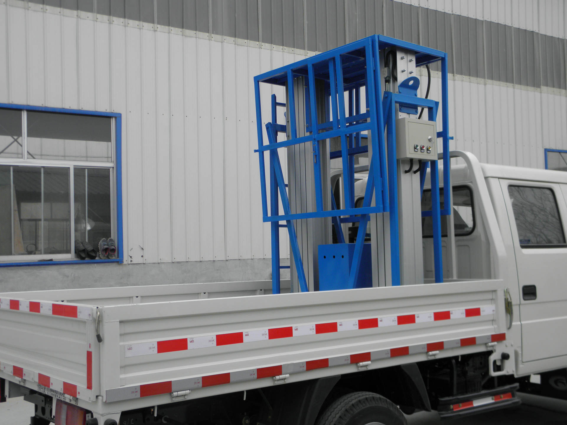 車載式鋁合金升降機 車載式鋁合金升降機