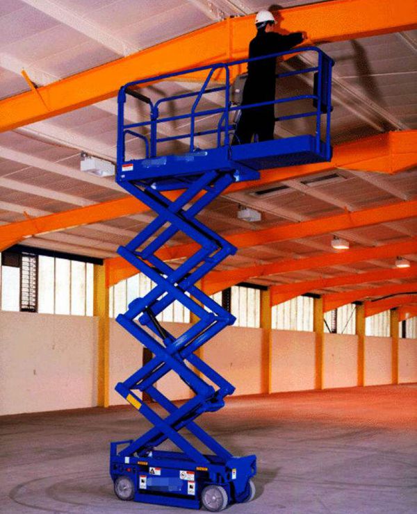 簡述液壓升降機升降平臺的幾種支腿 液壓升降機升降平臺